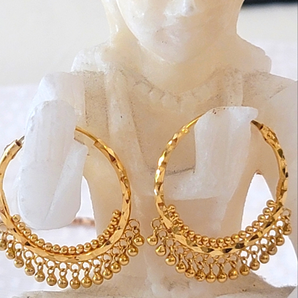 22k Goldball Loops 1 3/8" in diameter Total Wt 6.0g